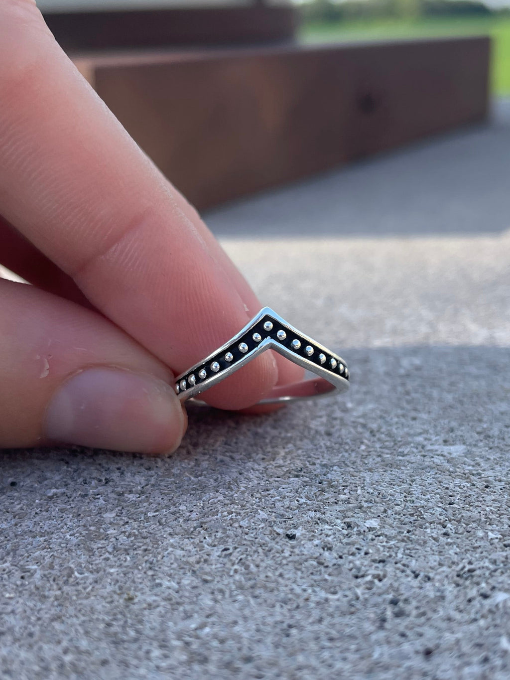 Dot Bead Sterling Silver V-Ring